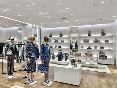 michael kors showroom bangalore